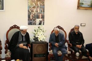 رئیس سازمان قضایی نیرو‌های مسلح با پدر سپهبد شهید سیدعبدالرحیم موسوی دیدار کرد