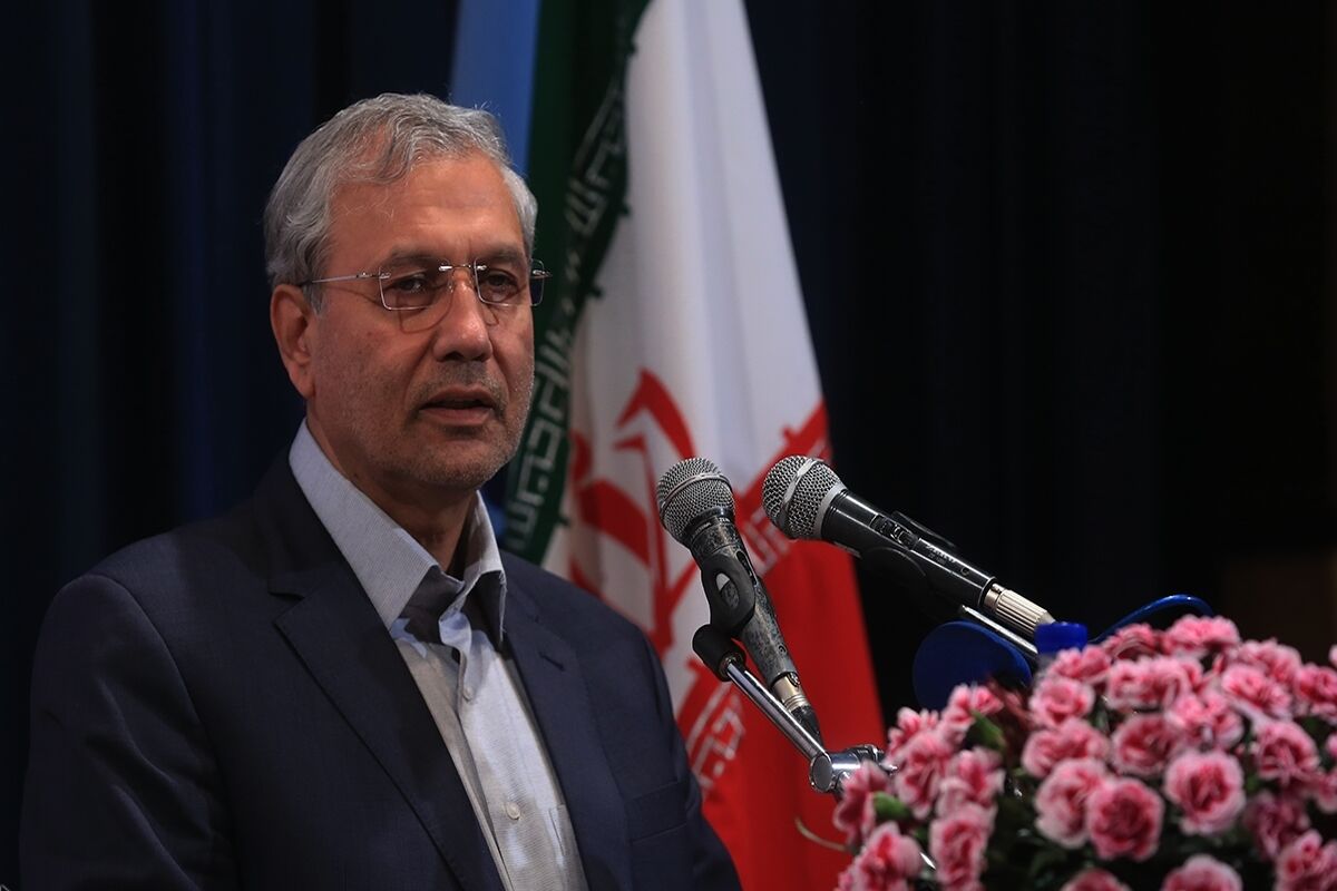 افزایش قدرت خرید کارگران و بالا بردن توان تولید کارفرمایان، اولویت های اصلی دولت است