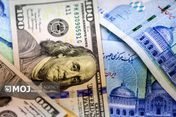 انتقال ارز ۳۰ هزار قلم کالا به تالار دوم برای مدیریت بازار