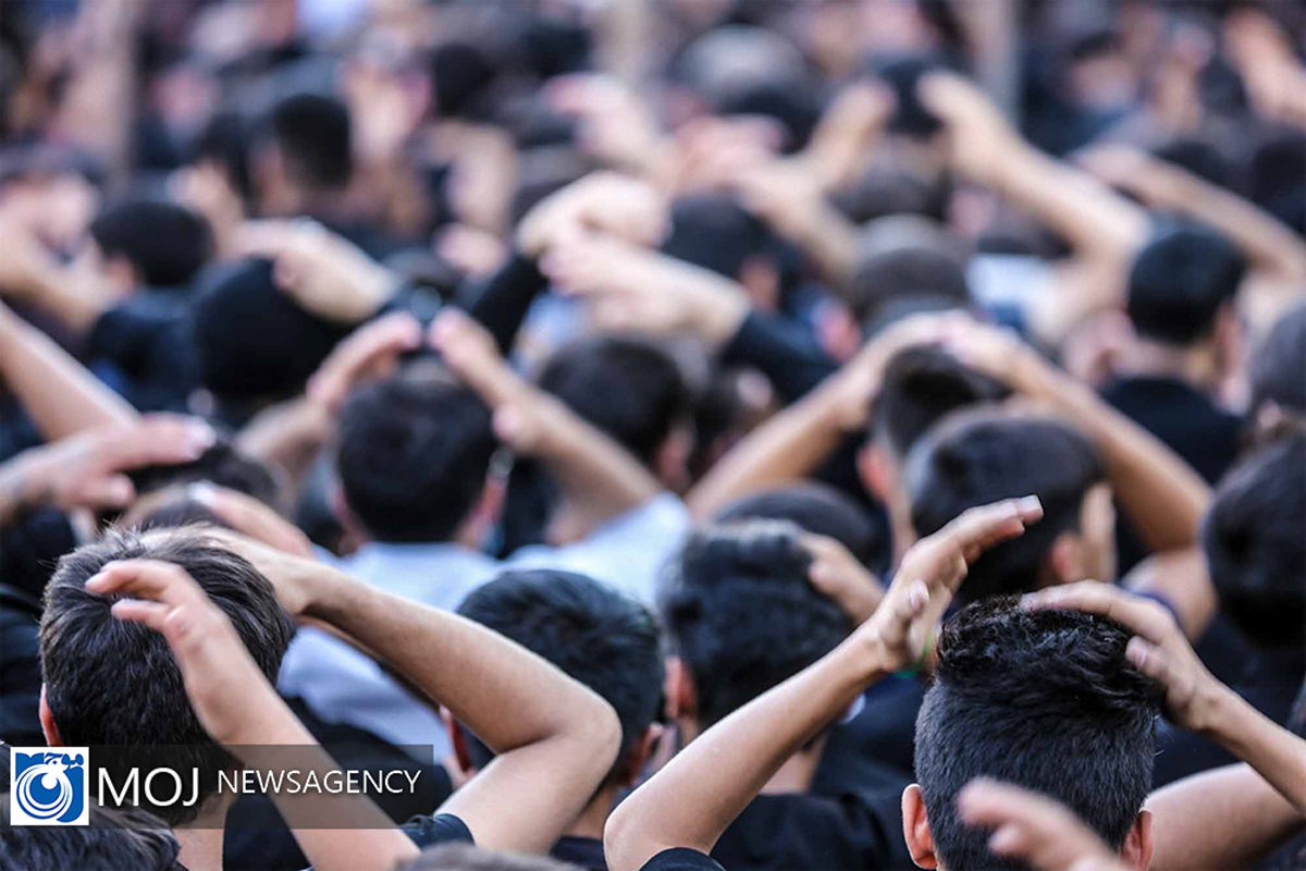 حرکت نمادین کاروان اسرای دشت کربلا در قم