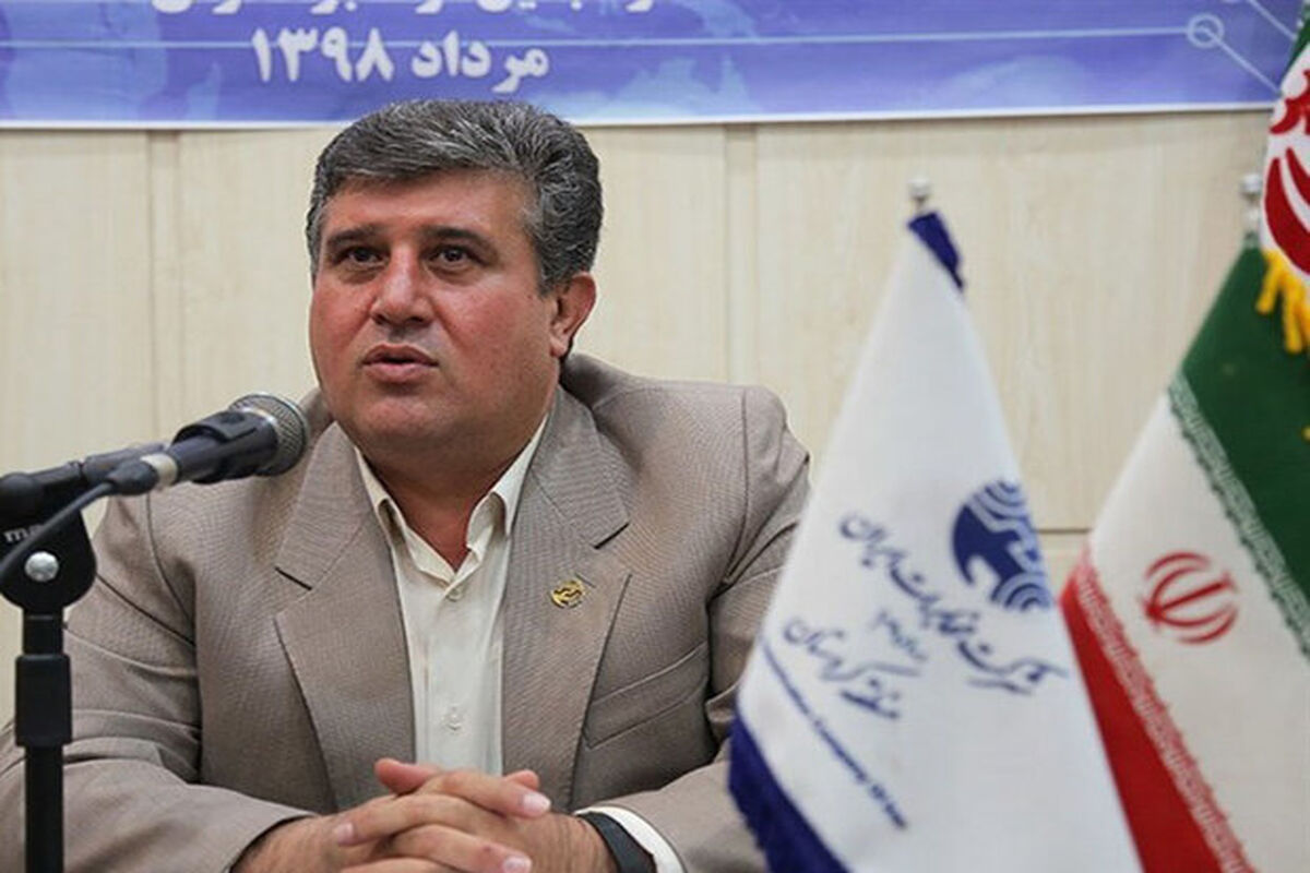 آزاد حکمت