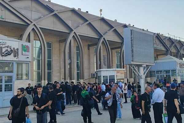 تردد بیش از ۱۷۳ هزار زائر از مرز مهران در دهه نخست محرم