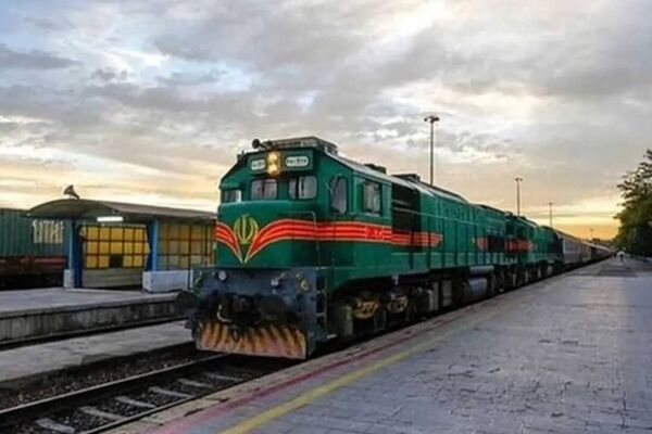 پیش فروش بلیت قطار از ساعت ۸:۳۰ فردا آغاز می‌شود