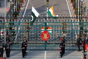 فرماندهان نظامی هند و پاکستان با یکدیگر وارد گفتگو شدند