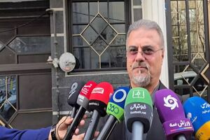 مدیرعامل استقلال در تمرین قبل از بازی با آلومینیوم حضور یافت