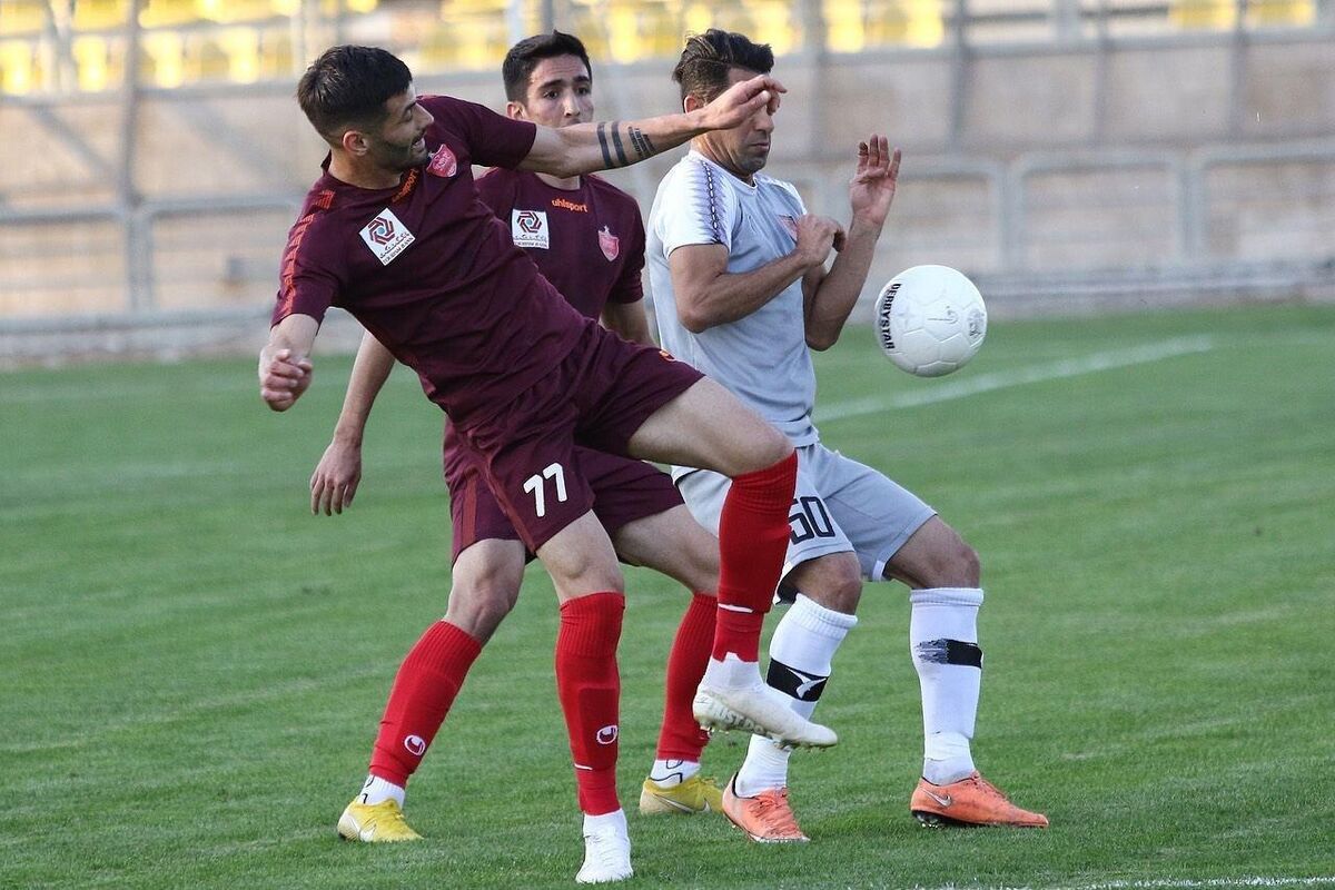 بازی پرسپولیس و مس رفسنجان