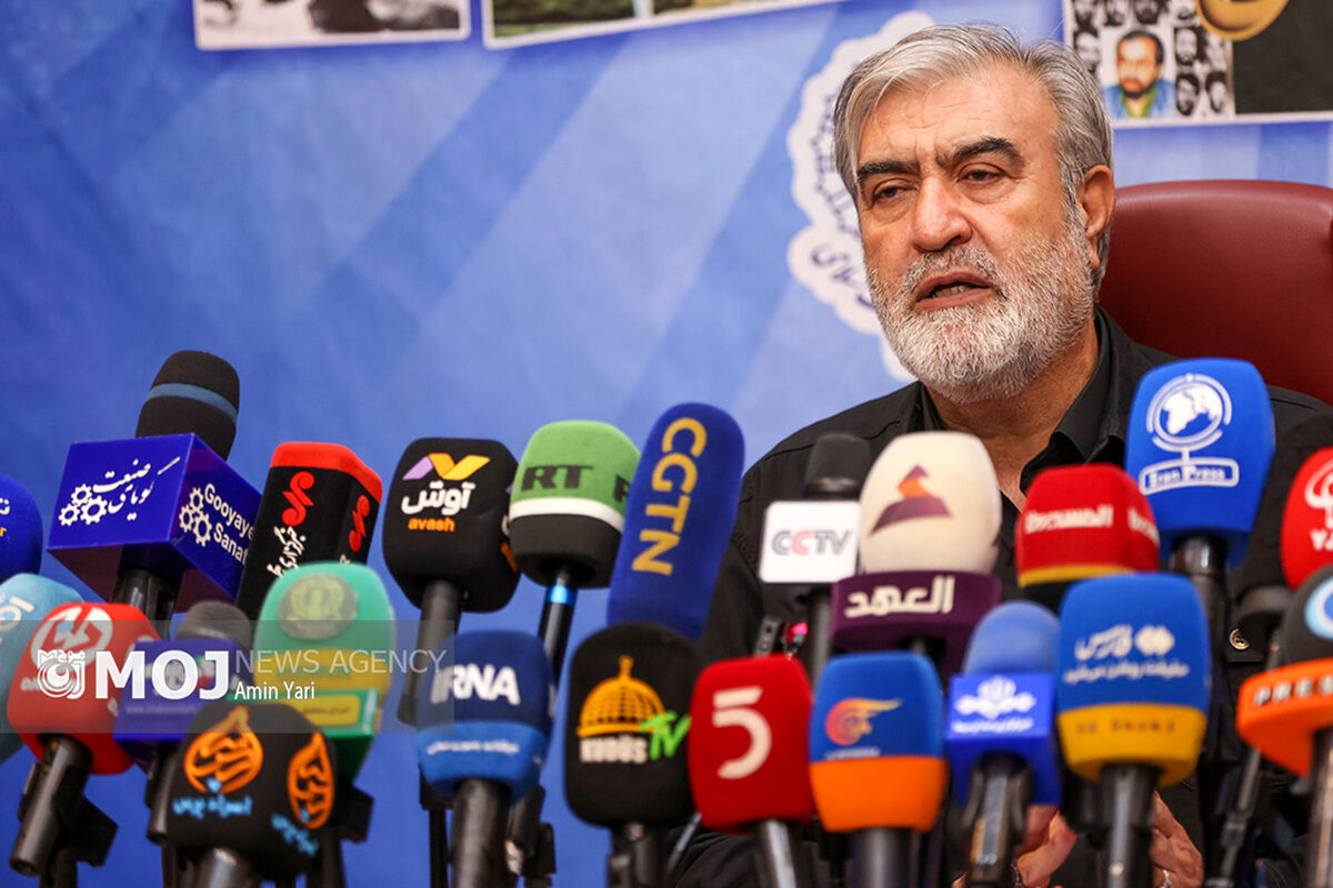 ابراهیم عزیزی رییس کمیسیون امنیت ملی و سیاست خارجی مجلس شورای اسلامی