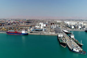 تخلیه و بارگیری بیش از دو میلیون انواع کالا در بندر خلیج فارس