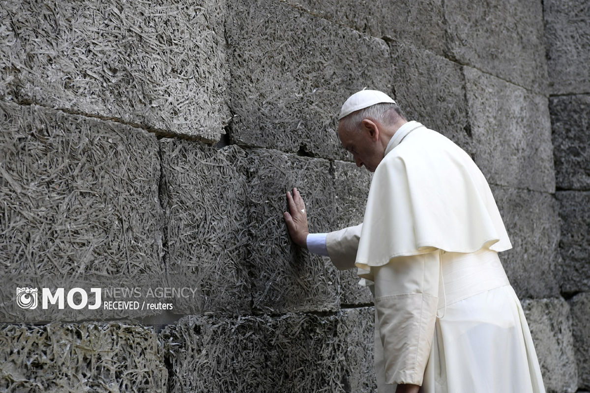 پاپ فرانسیس - اسقف اعظم رم و رئیس کلیسای کاتولیک