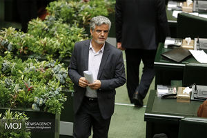 روز به روز نقش مجلس در اثرگذاری سیاسی کشور کاهش می یابد