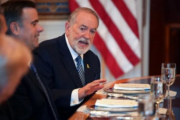 اروپایی‌ها احمق هستند ، اگر متوجه تهدید ایران نشوند