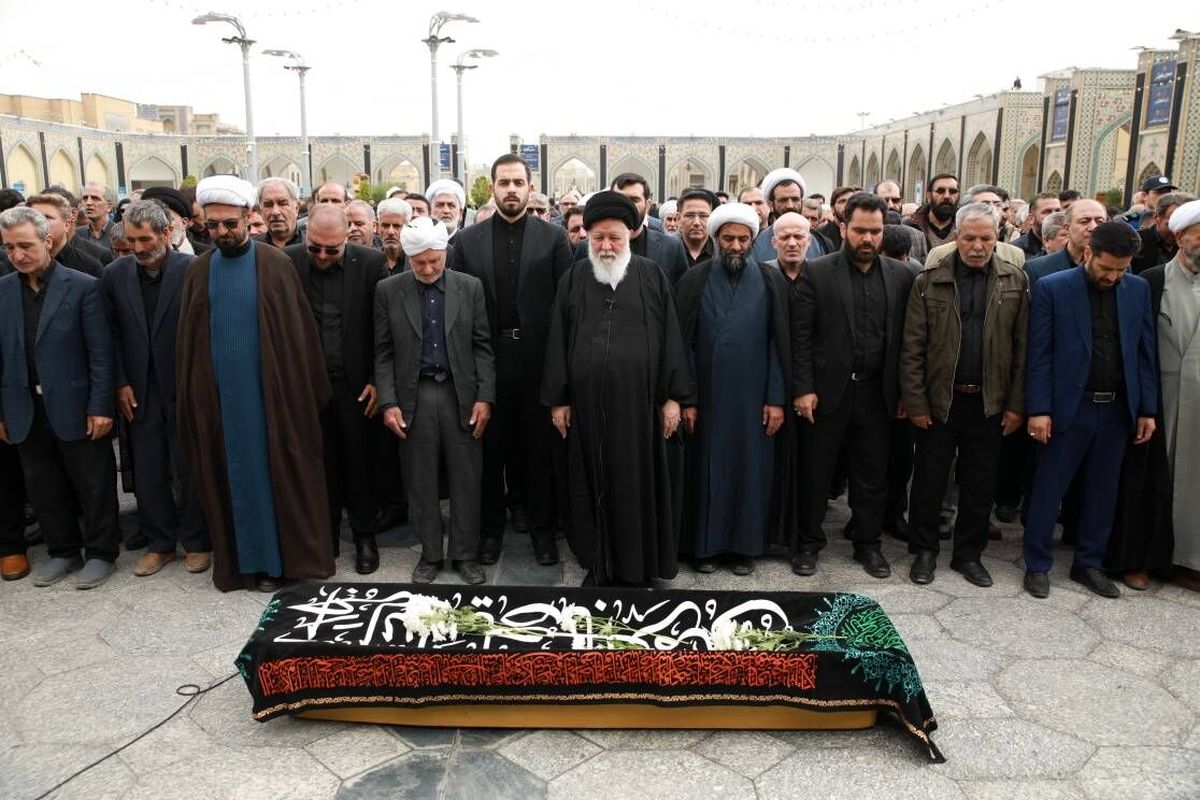 نماز بر پیکر شهید صاحبی