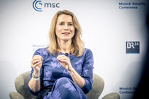 اقتصاد روسیه آسیب دیده، ارتباط آن با بازارهای انرژی اروپا قطع شده است