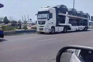 ترخیص ۲ هزار و ۲۵۰ دستگاه خودروی نو وارداتی با پیگیری دستگاه قضایی در بندر شهید رجایی بندرعباس 