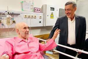 معاون اجرایی رئیس جمهور از سید محمد خاتمی عیادت کرد