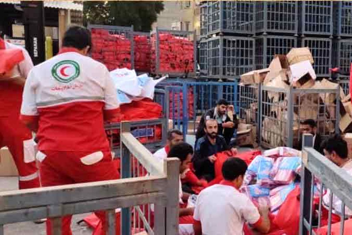 فولاد مبارکه به هموطنان سیل‌زده