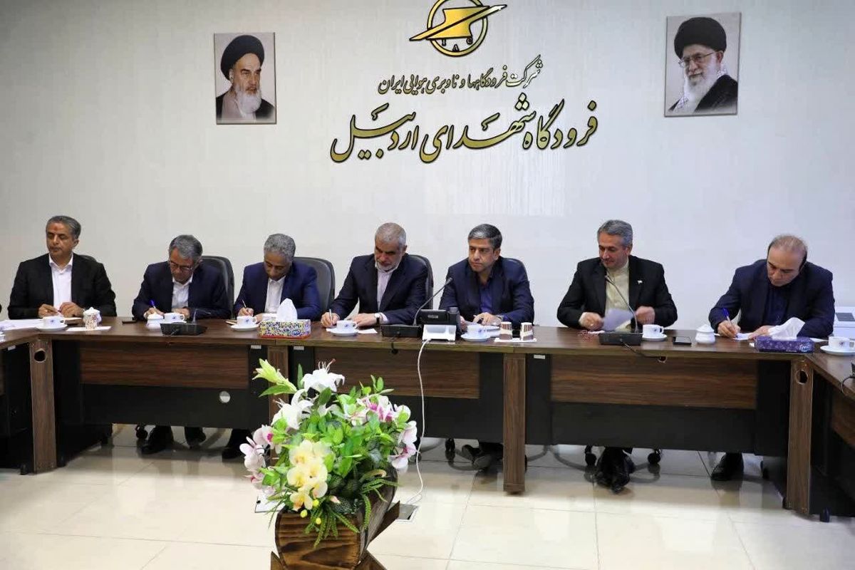 استاندار اردبیل.   