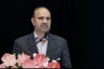 صاحبان صنایع و تولیدکنندگان رزمندگان جبهه تولید در نبرد تحریم هستند