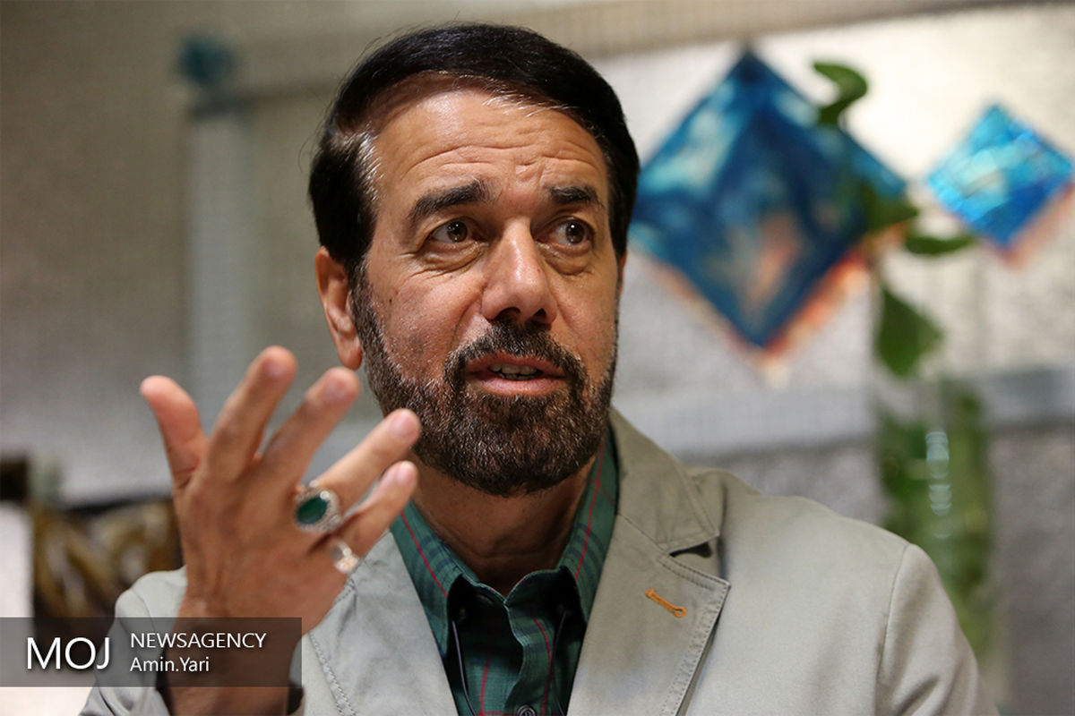 دکتر محمودرضا امینی مدیر عامل موسسه مرور وقایع جهان