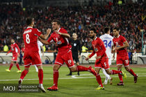 دیدار تیم های فوتبال پرسپولیس ایران و پاختاکور ازبکستان