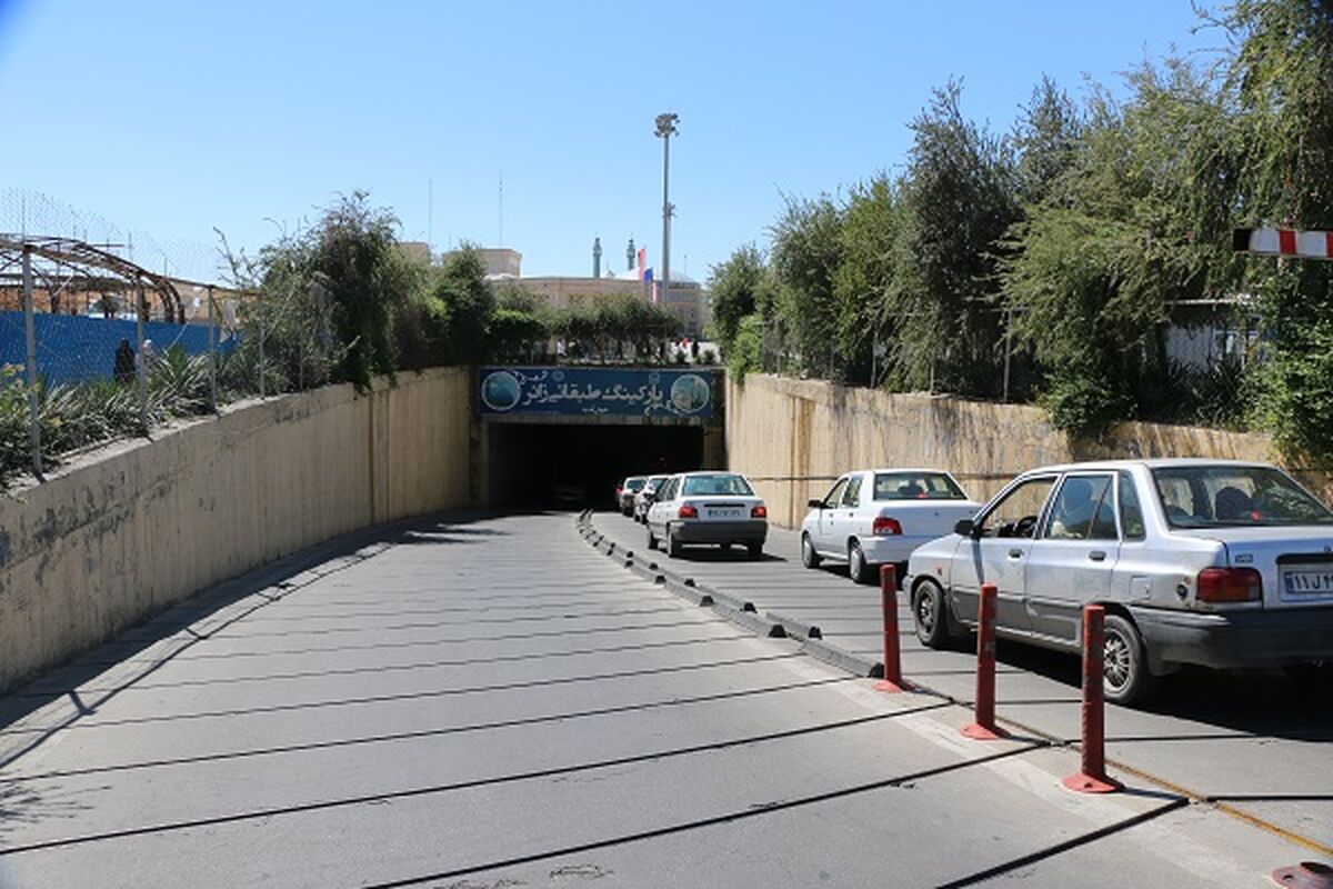 پارکینگ های سطح شهر