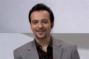 نخستین قسمت از برنامه دو نیمه ماه فردا روانه آنتن می شود