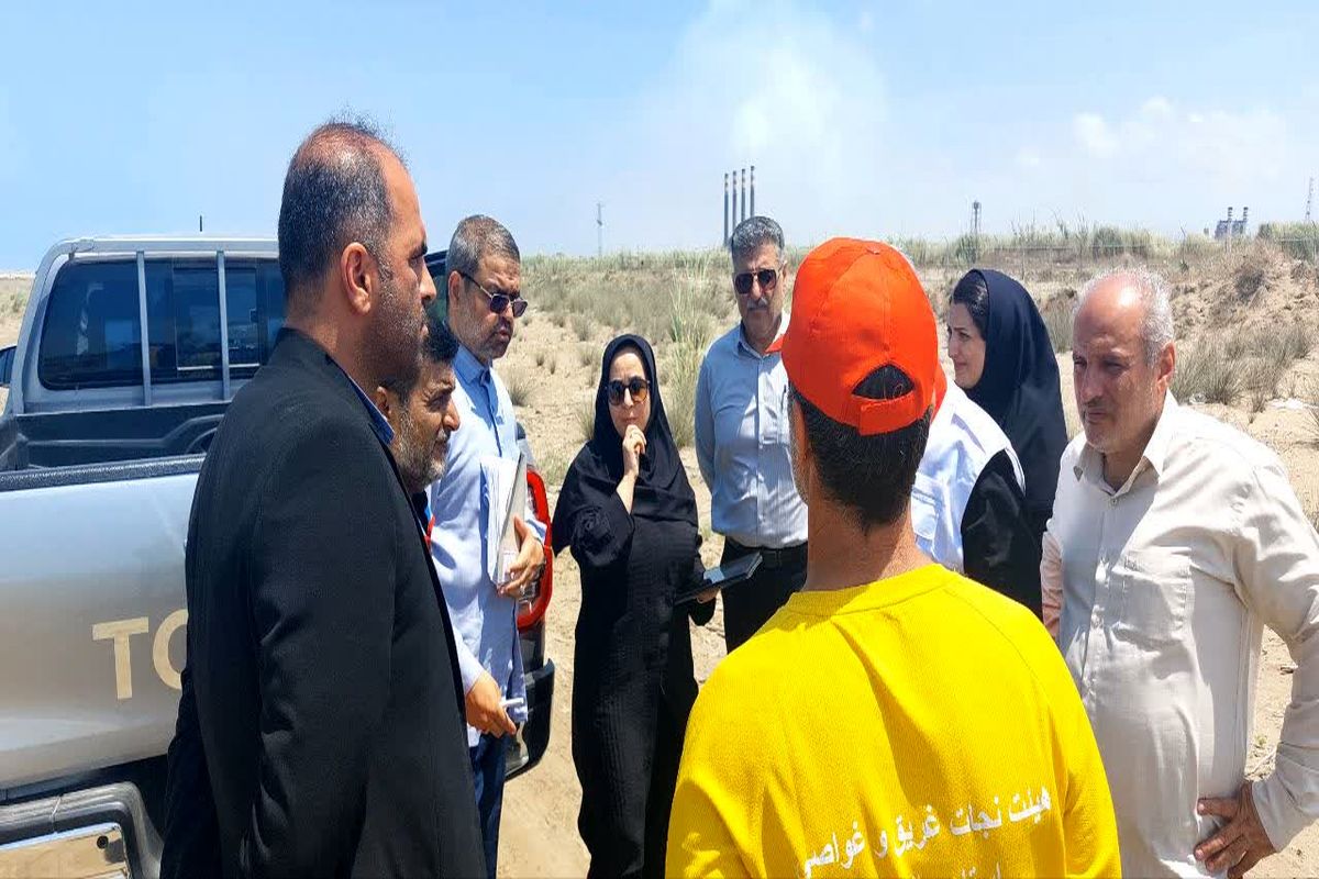 بازدید مسئولان وزارت کشور از سواحل نکا