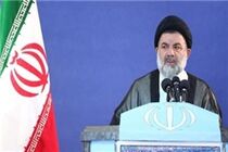 جامعه به مسؤولان انقلابی نیاز دارد/ با مسؤولی که 150 شرکت خانوادگی دارد مشکل اقتصادی حل نمی‌شود