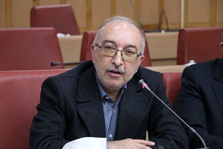 تلاش اکیپ های راهداری استان برای بازگشایی راه های ارتباطی آسیب دیده سیلاب رودسر