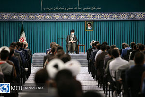 جوانان نخبه هر کجا باشند، امید خلق می‌کنند