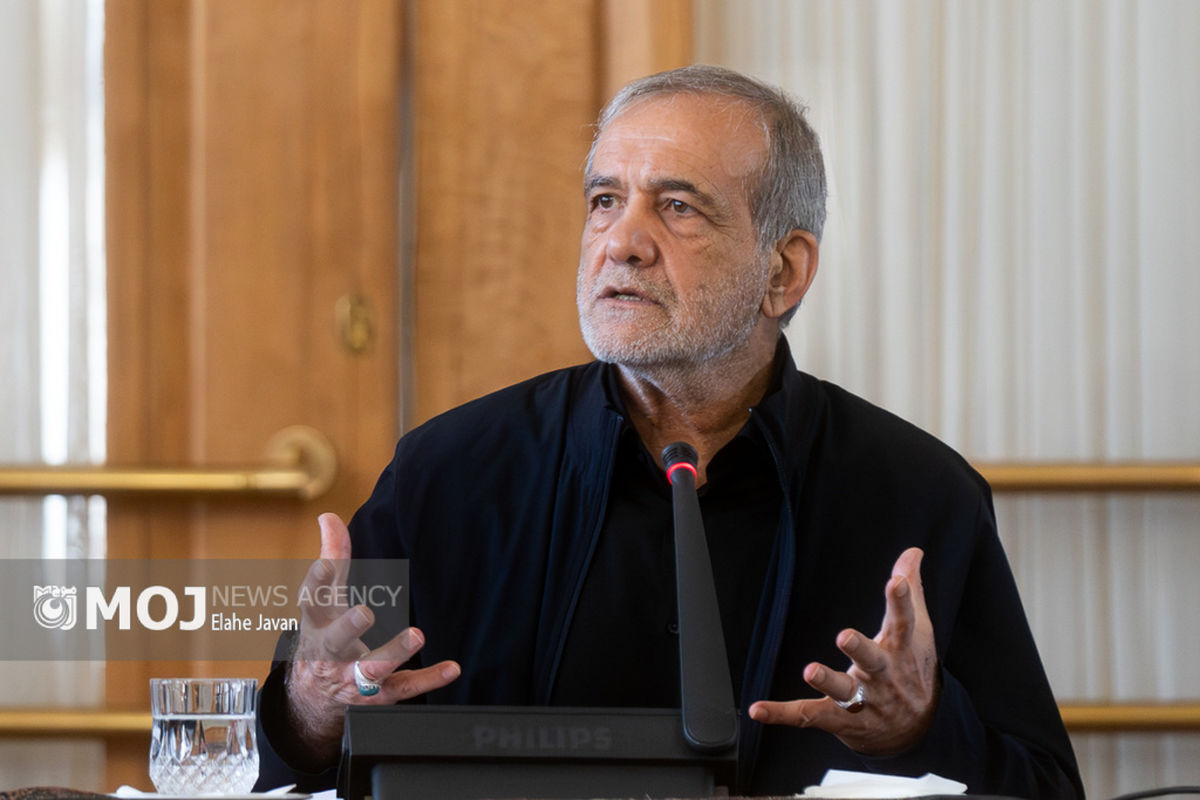 حضور رئیس‌جمهور در وزارت امور خارجه