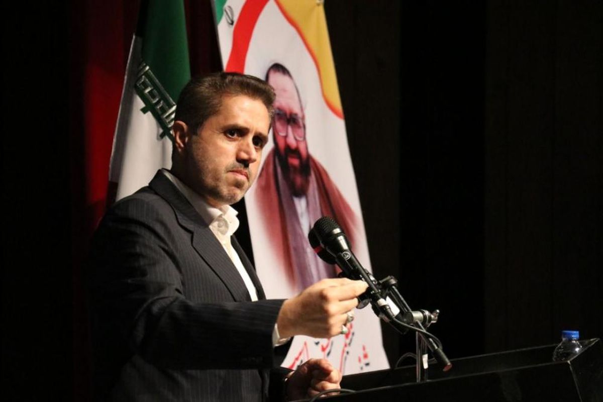 فرماندار رشت در همایش تجلیل از معلمین نمونه