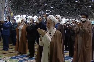 نماز عید سعید فطر به امامت آیت‌الله کاظم صدیقی اقامه شد