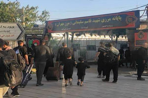 عبور مسافران از مرز شهید سلیمانی (مهران) در سال جاری به مرز هشت میلیون نفر رسید