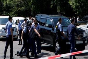 وضعیت قرمز در آلماتی / جستجو برای بازداشت مهاجم مسلح ادامه دارد