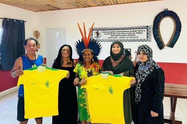 شینا انصاری از جوامع محلی حافظ محیط زیست در برزیل بازدید کرد