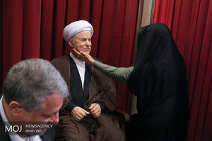 رونمایی از تندیس آیت الله هاشمی رفسنجانی