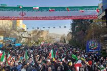 راهپیمایی ۲۲ بهمن در شیراز/ مردم سالگرد پیروزی انقلاب را جشن گرفتند