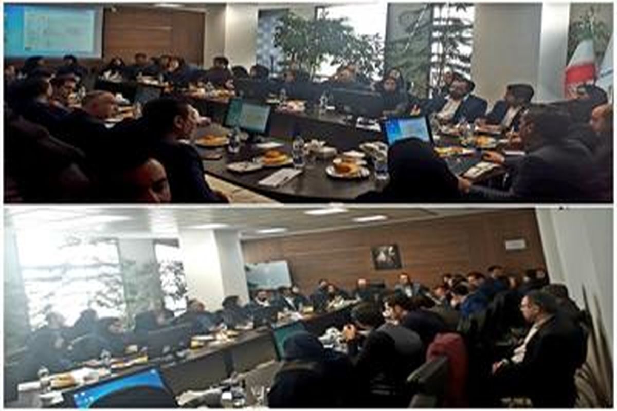 جلسه توجیهی کارشناسان بیمه ای برای حضور در مدارس شهر تهران برگزارشد