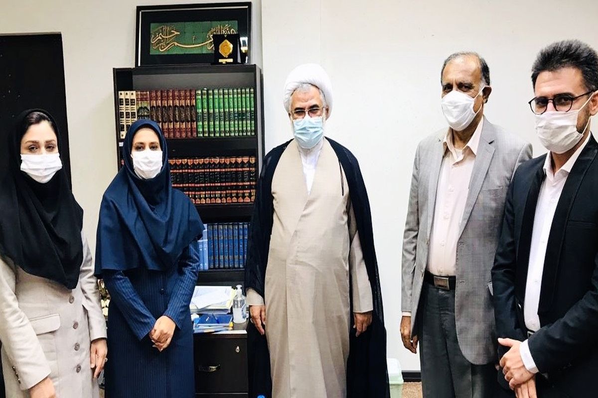 نشست هم اندیشی