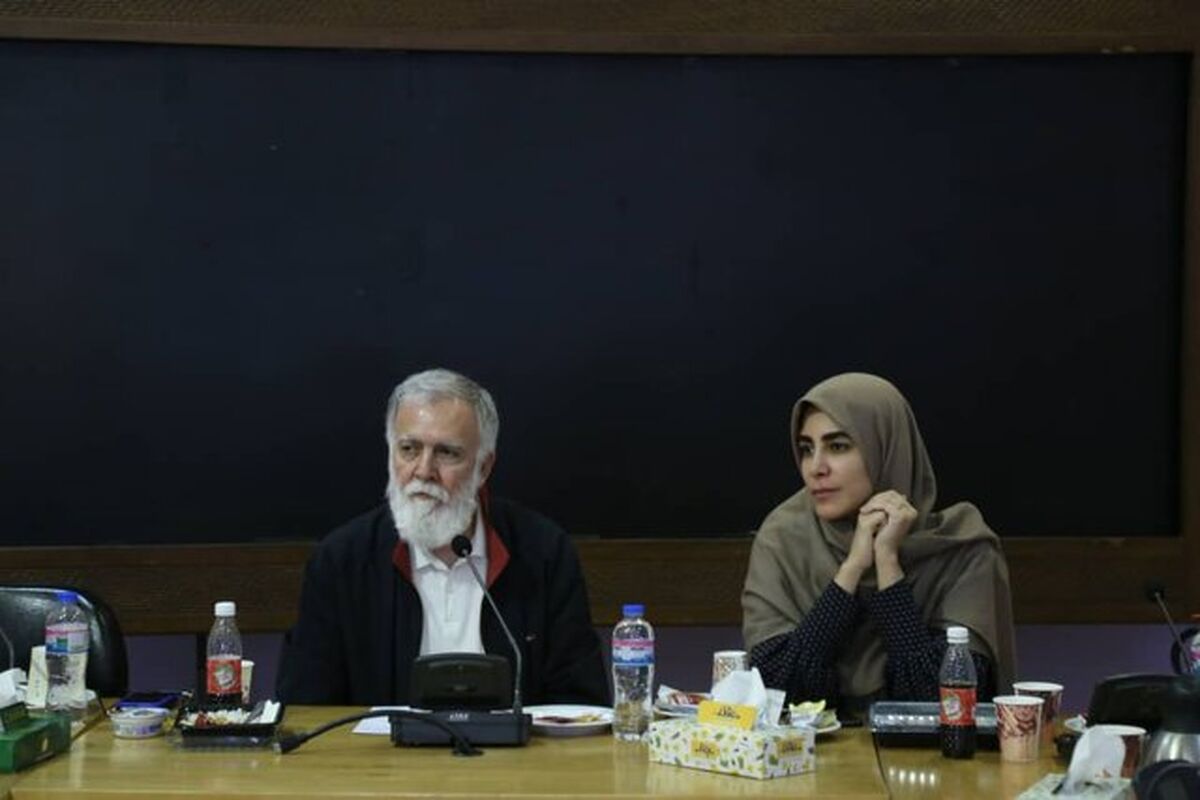 معاون هنری وزیر فرهنگ و ارشاد اسلامی