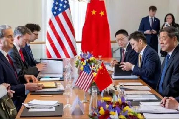 چین به لغو تعرفه‌های ترامپ توسط دیوان عالی آمریکا واکنش نشان داد