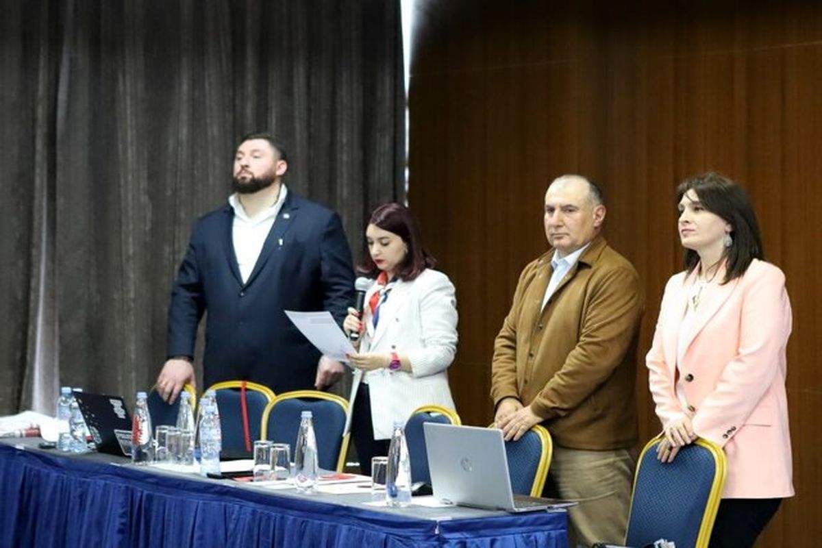 فدراسیون وزنه برداری