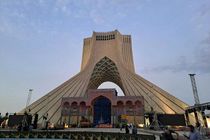 سازه احداثی در برج آزادی مورد تایید میراث فرهنگی نیست