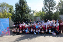 زنگ‌ هفته‌ ملی کودک ‌با کودکان روستای سلکی سر نواخته‌ شد