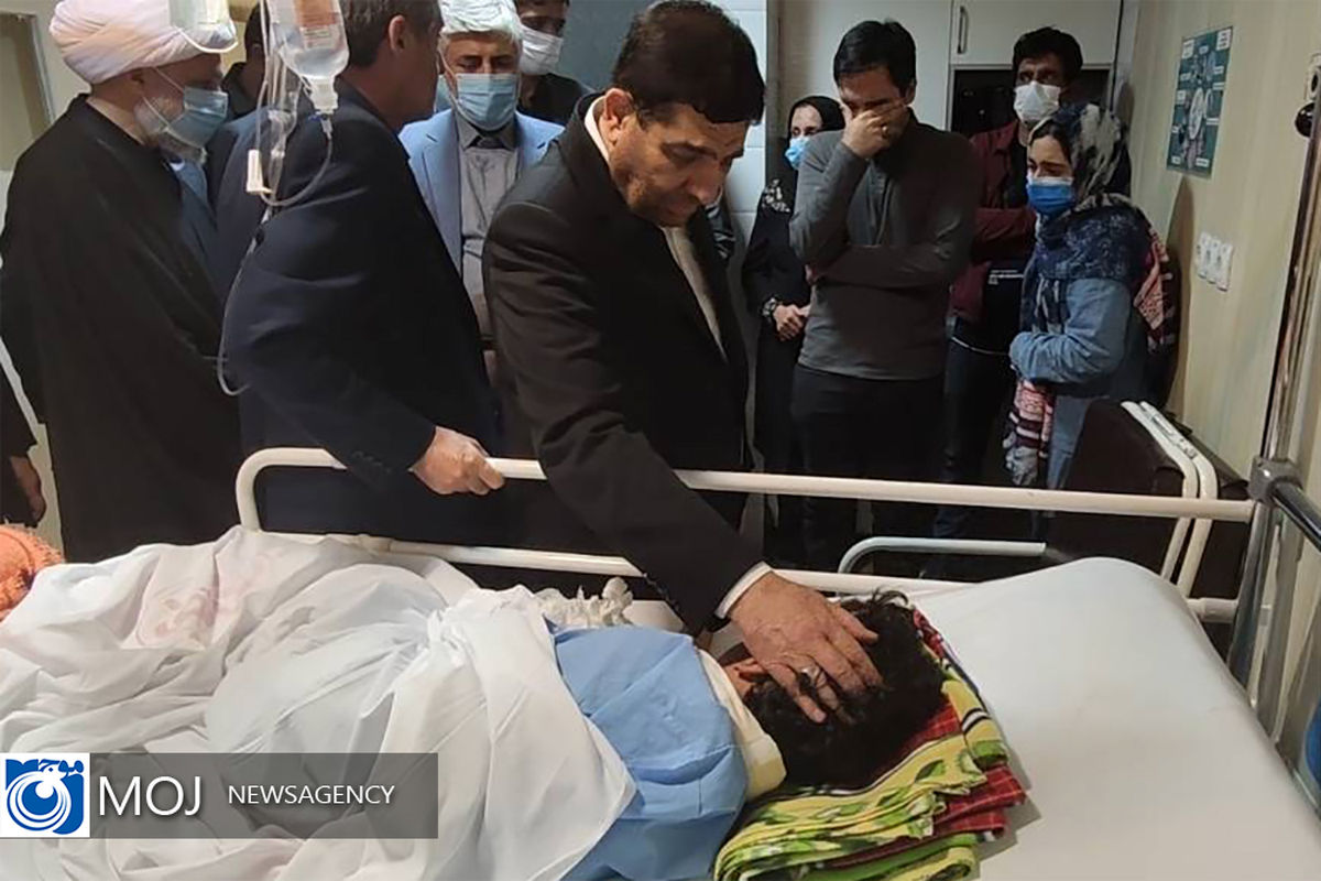 عیادت مجروحان و بررسی مخبر از حادثه تروریستی حرم شاهچراغ (ع)
