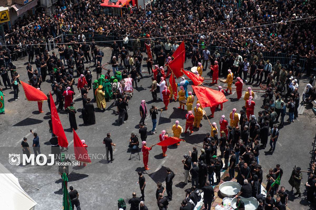 خیمه سوزان ظهر عاشورا در بازار تهران