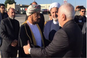 ظریف وارد مسقط شد