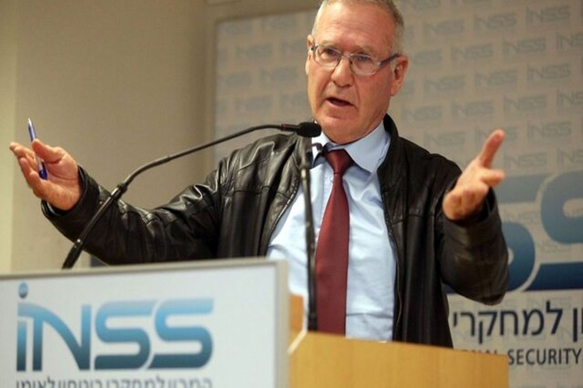 عاموس یادلین