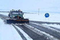 تداوم بارش برف و باران و انسداد برخی از محورهای مواصلاتی کشور